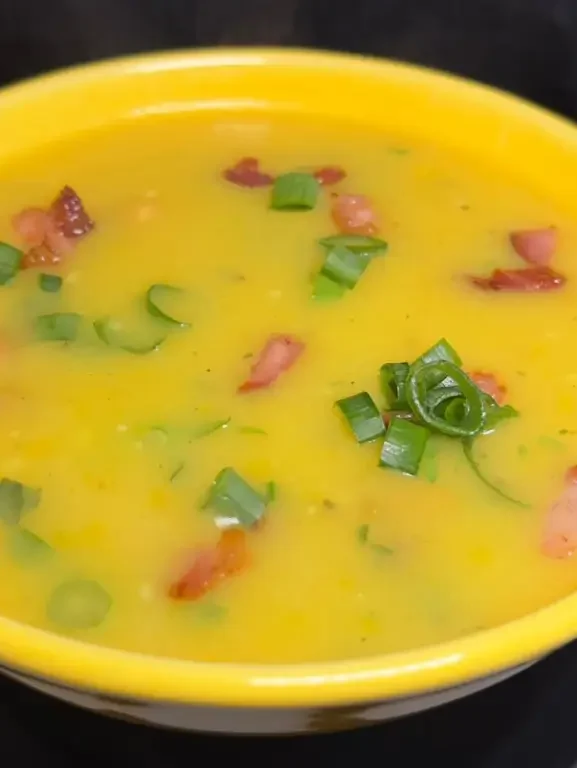 Caldo de Batata com Mandioquinha e Bacon: Receita Fácil e Cremosa