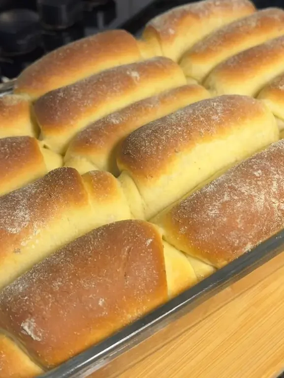 Aprenda a fazer um Pão de Milho Fofinho da Vovó! Uma receita fácil de liquidificador, com um toque de erva-doce. Perfeito para o café da tarde.